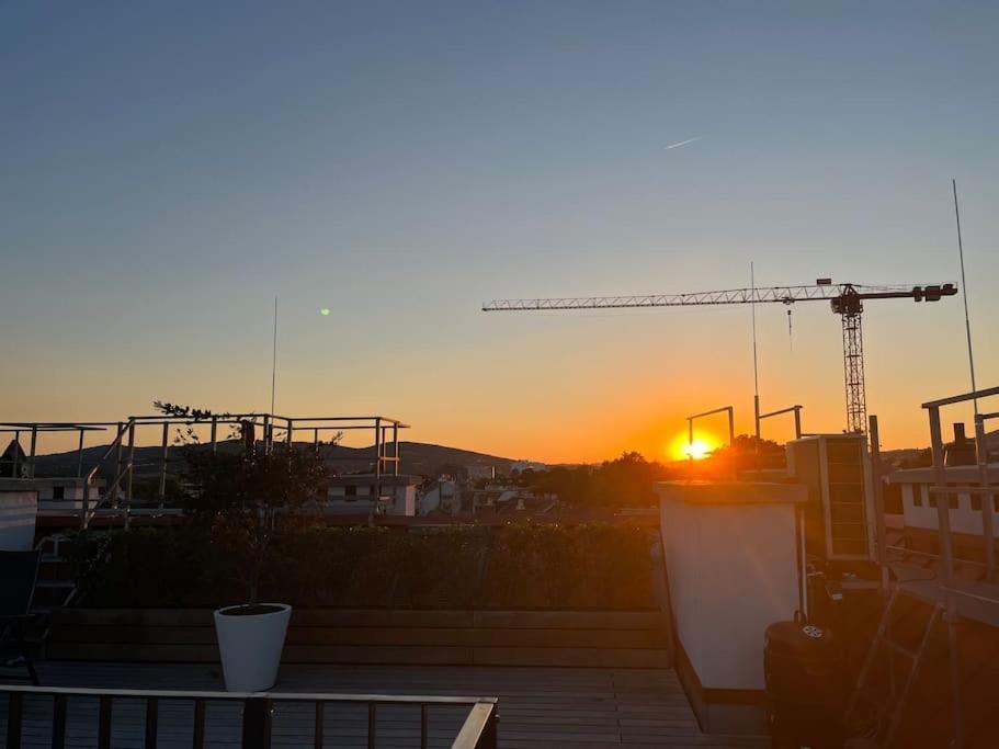 Grosszuegiges Dachterrassen-Appartment Mit Klimaanlage Und Wunderbarem Ausblick ウィーン エクステリア 写真